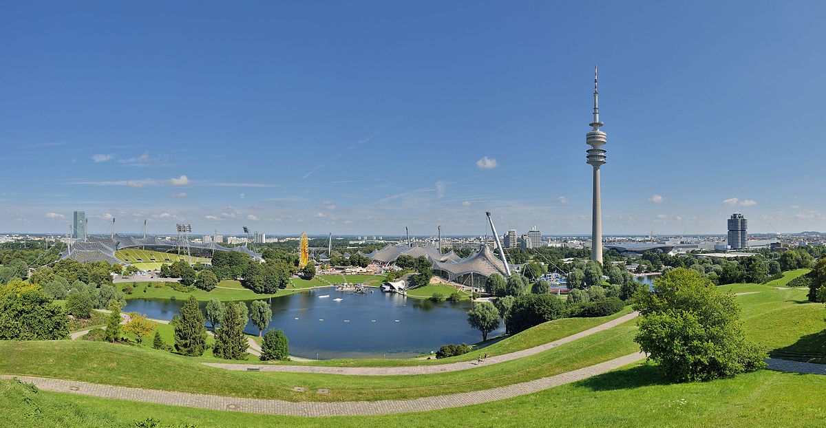 München_-_Olympische_Bauten.jpg